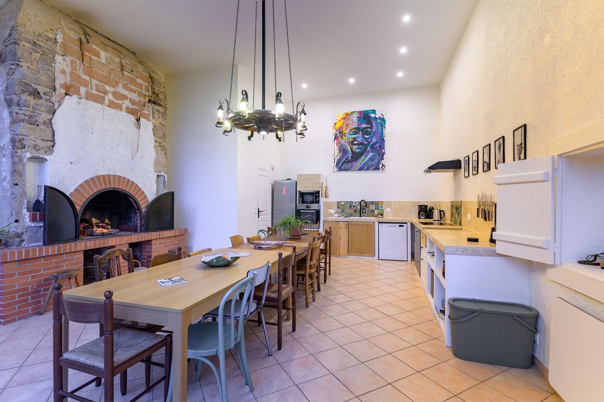 Cuisine équipée du gîte près du Lac des Sapins